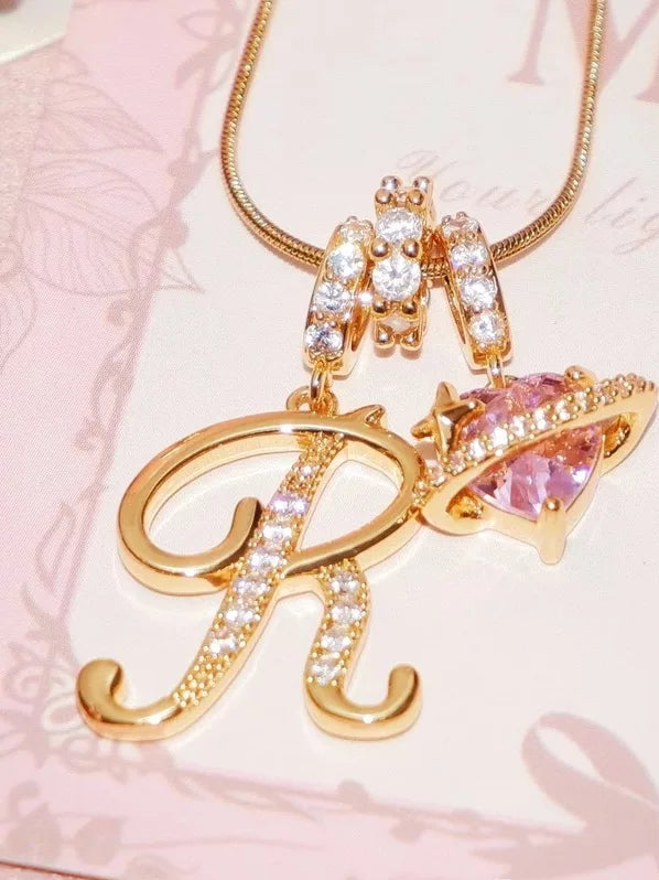 ビジューリボンイニシャルネックレス（A〜Z）